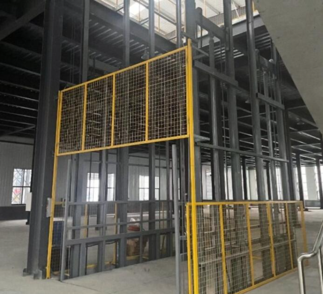 湘东请详细介绍一下货梯安装在室外的维护方法